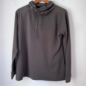 32 Degree Heat Pullover Thin Longsleeve Womens Size Medium